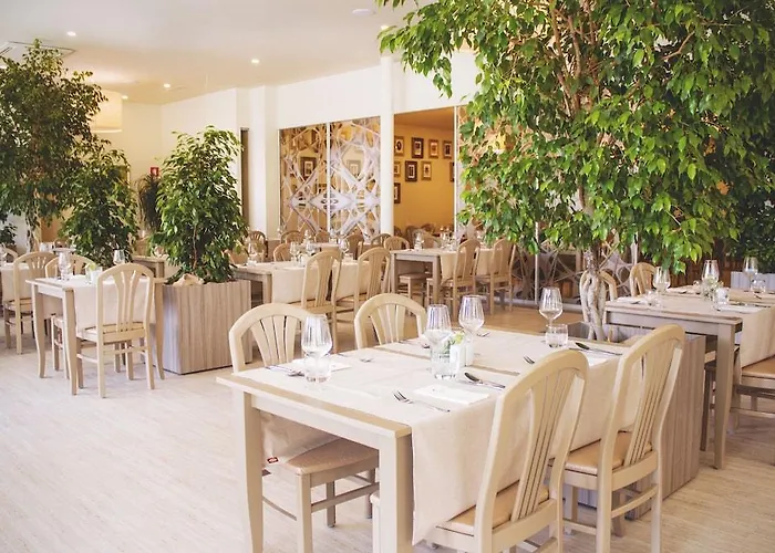 Отель Celeia Целе